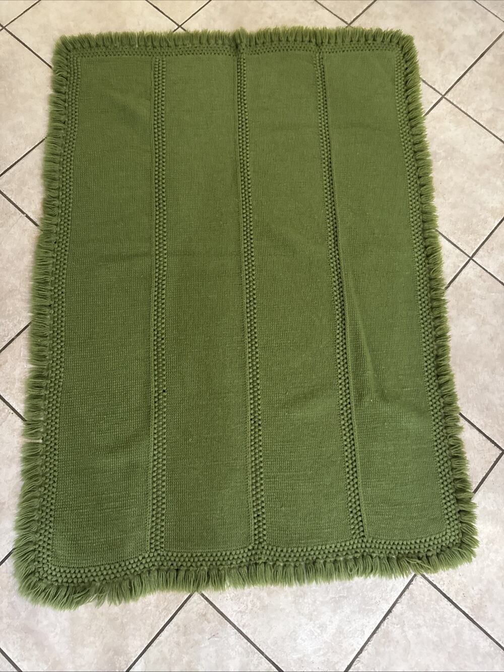 Throw Blanket Olive Green Textured And Fringe Vertical Striped Pattern 42 X 62